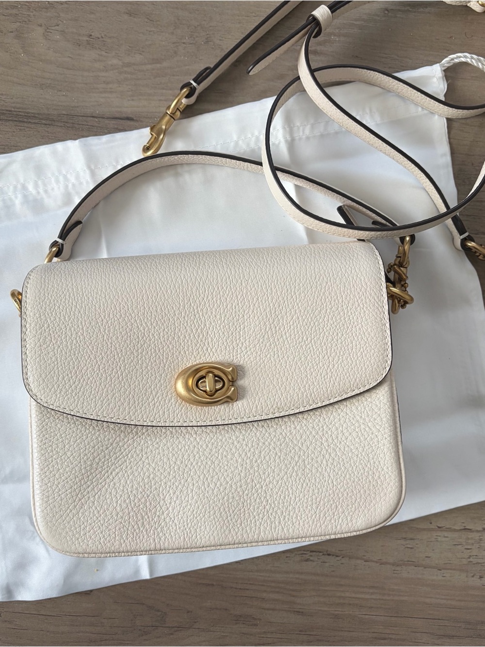 Coach Cassie 19 Chalk PRICE FIRM